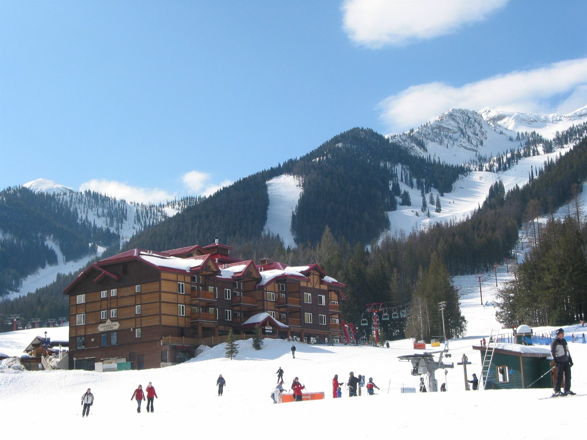 Cornerstone Lodge By Park Vacation Management Fernie Exterior foto